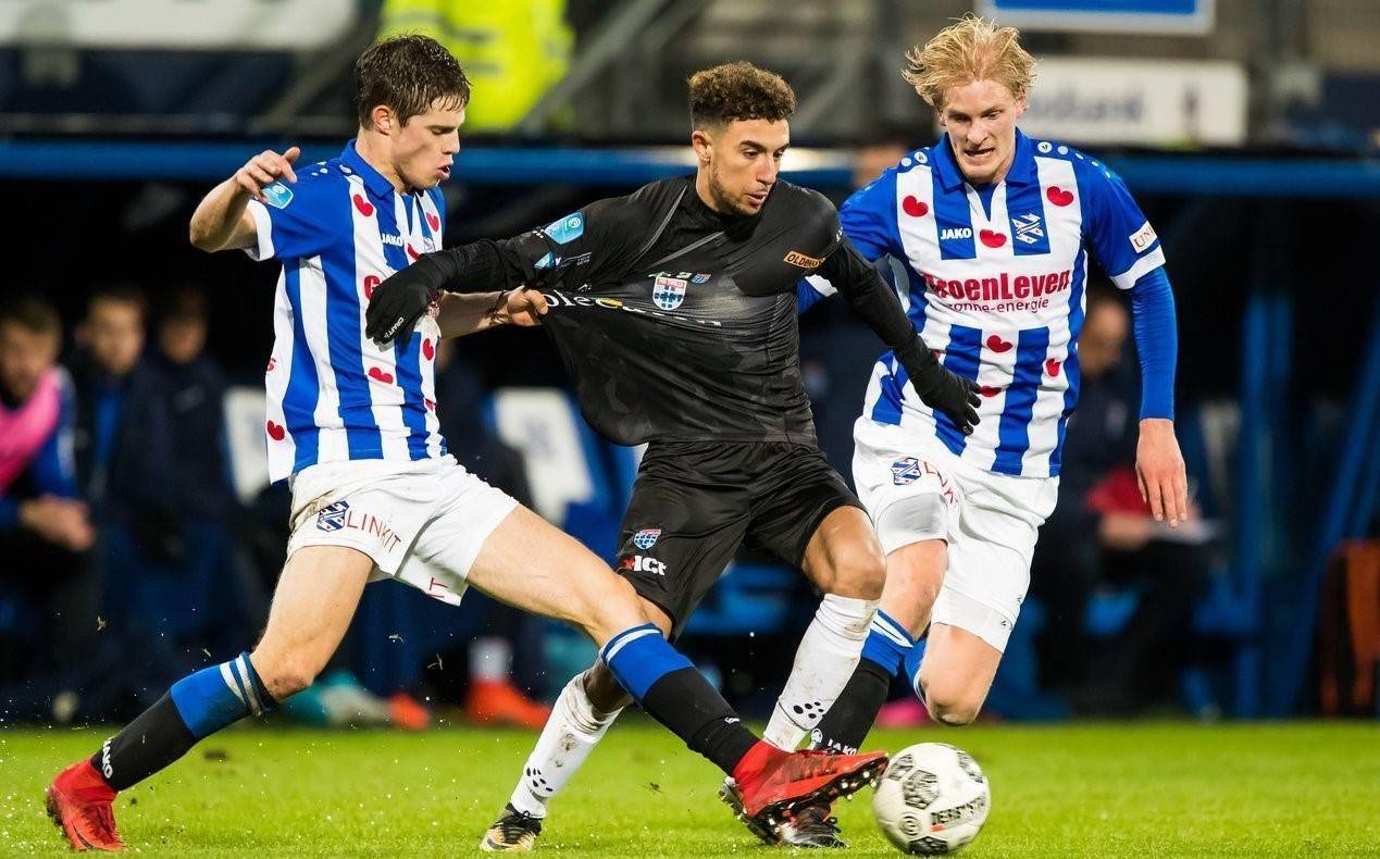 更有赖于主 更有赖于主